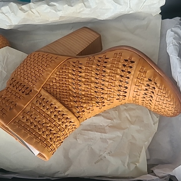 NWT Rag&Bone Leather Newbury Bootie Boot Tan/Lt.Brown sz 11 - Picture 3 of 12